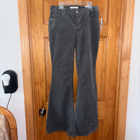 PacSun Low Rise Flare Corduroy Pants Sedona Sage Gray Green Size 27 NWT - Picture 9 of 9